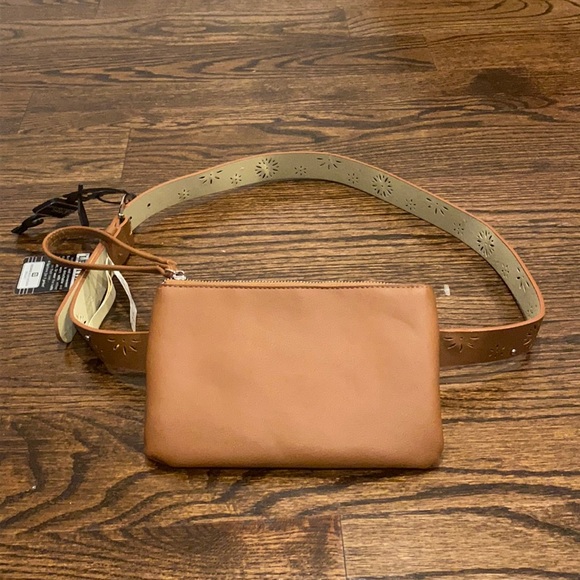 Stone Mountain Accessories Handbags - ***NWT*** Stone Mountain Belt Bag Size L